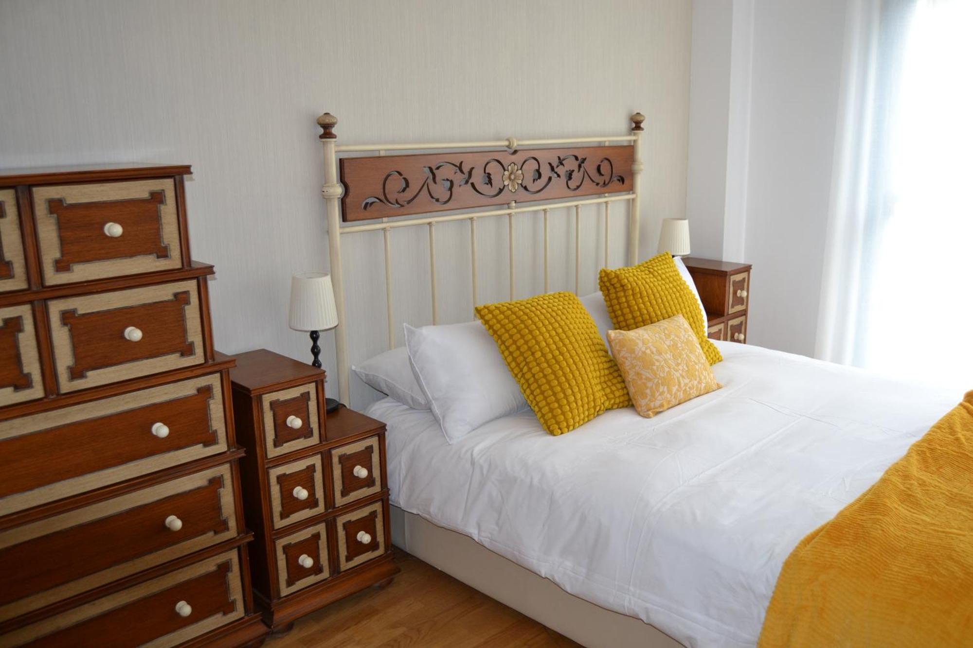 Ventanal De Saras Petfriendly Garaje Trastero Y Chimenea - Arafita Apartamentos بانتيكوسا المظهر الخارجي الصورة
