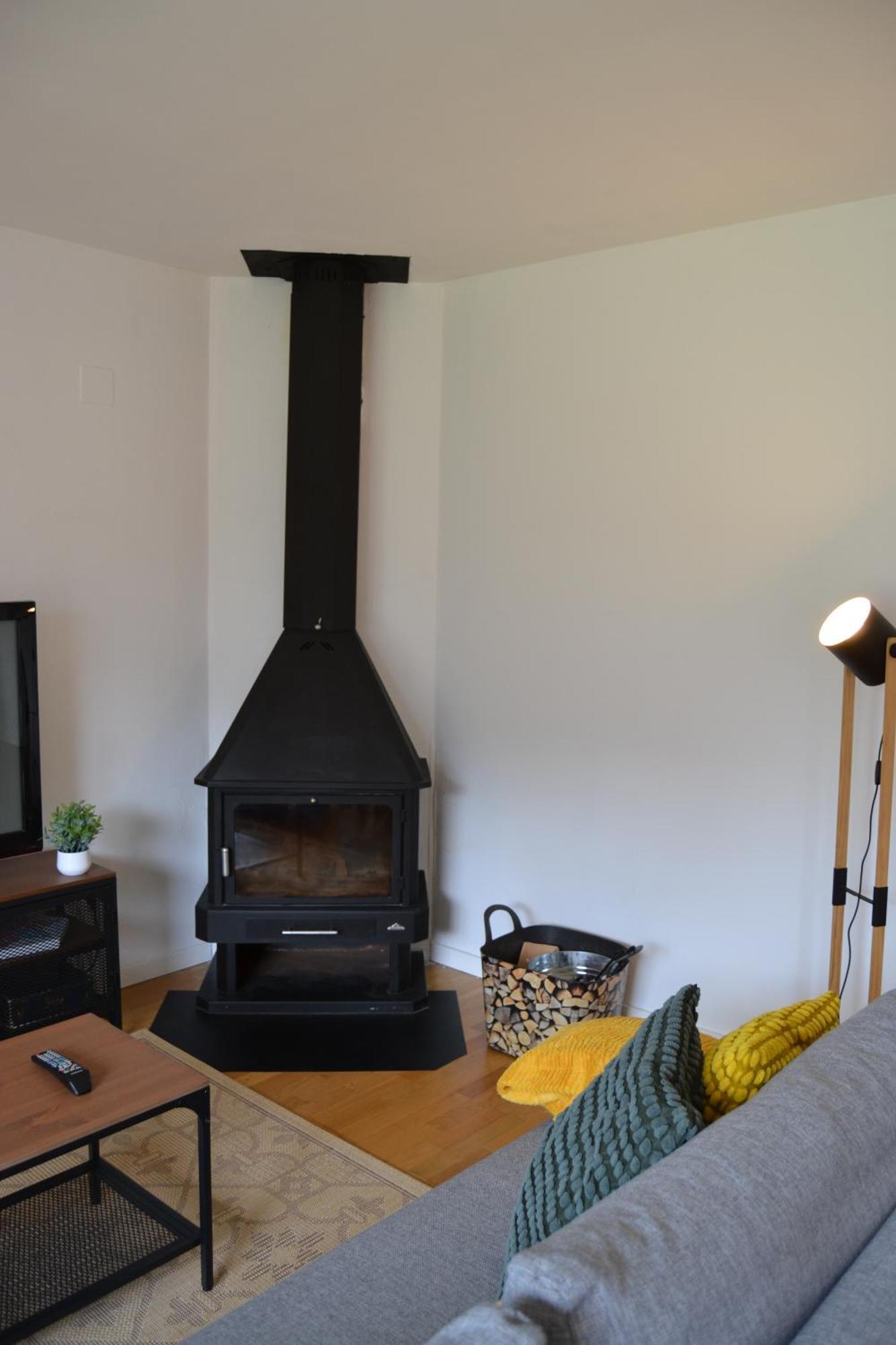 Ventanal De Saras Petfriendly Garaje Trastero Y Chimenea - Arafita Apartamentos بانتيكوسا المظهر الخارجي الصورة