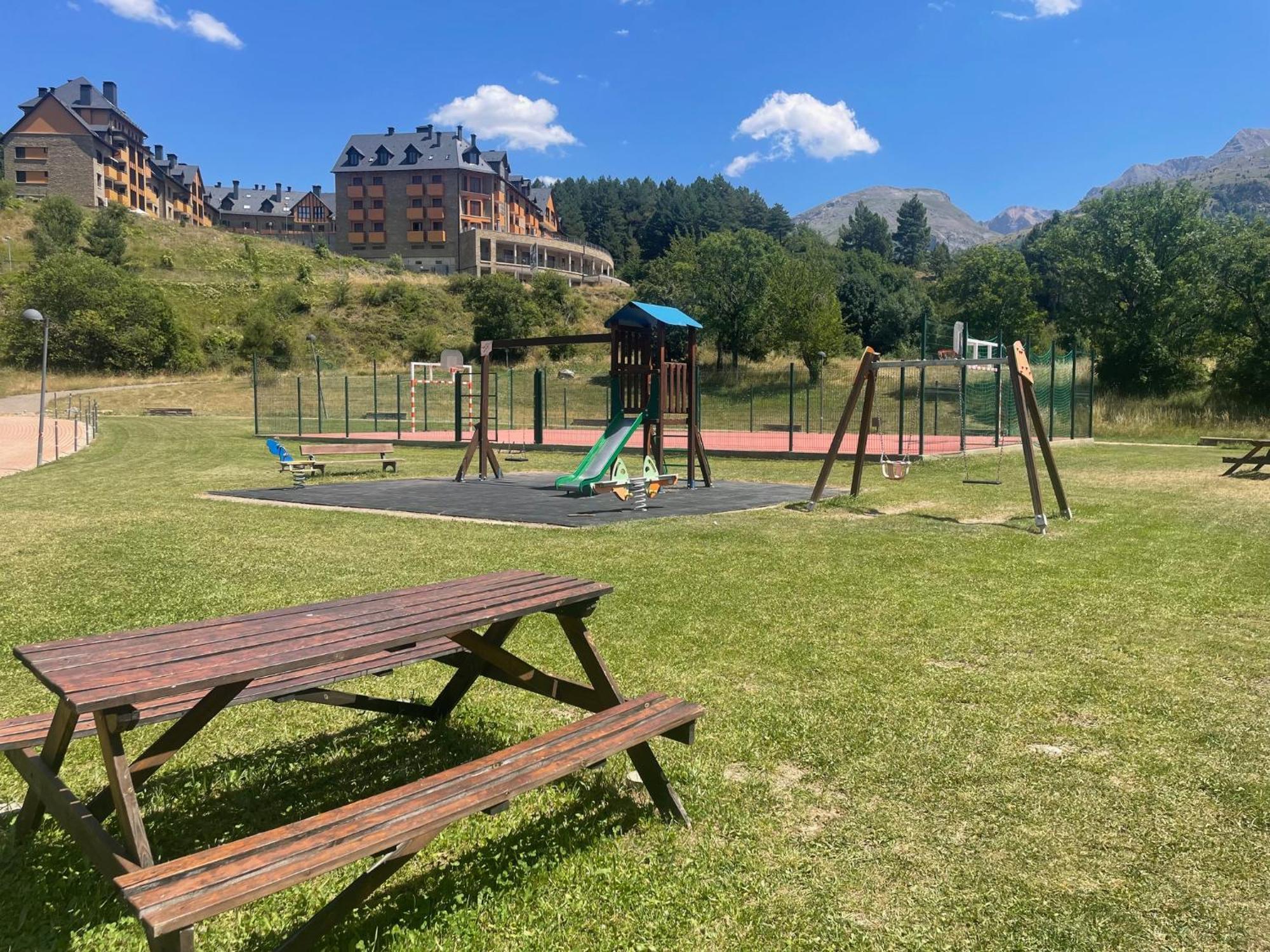 Ventanal De Saras Petfriendly Garaje Trastero Y Chimenea - Arafita Apartamentos بانتيكوسا المظهر الخارجي الصورة
